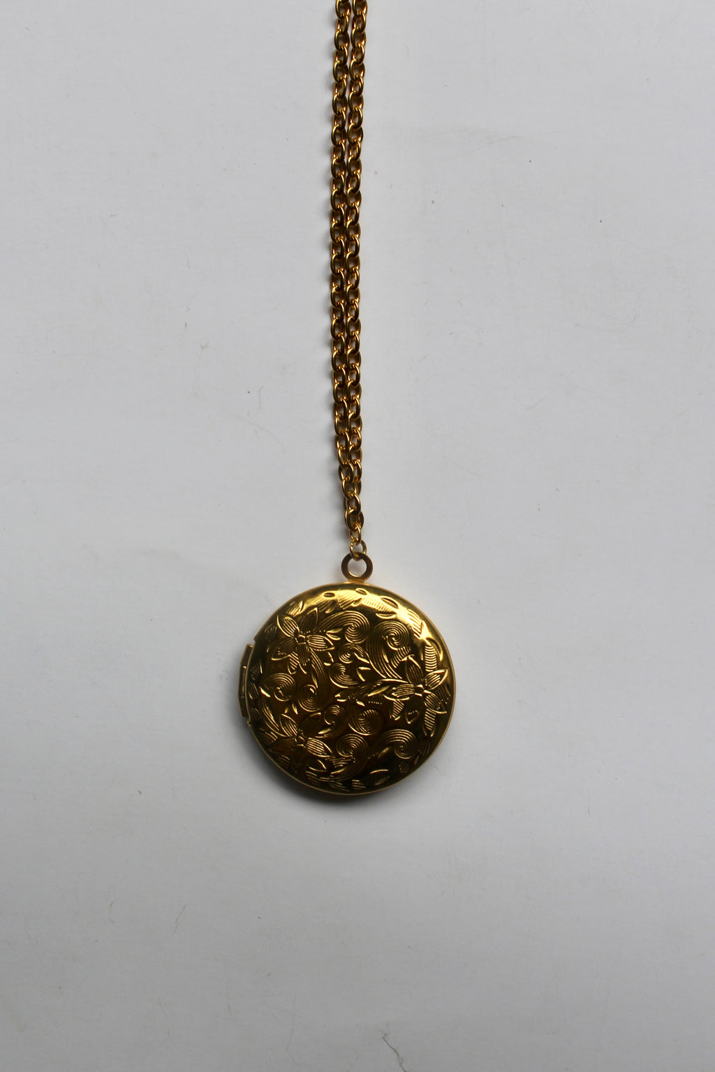 GOLDEN STAINLESS OPENABLE PENDANTS