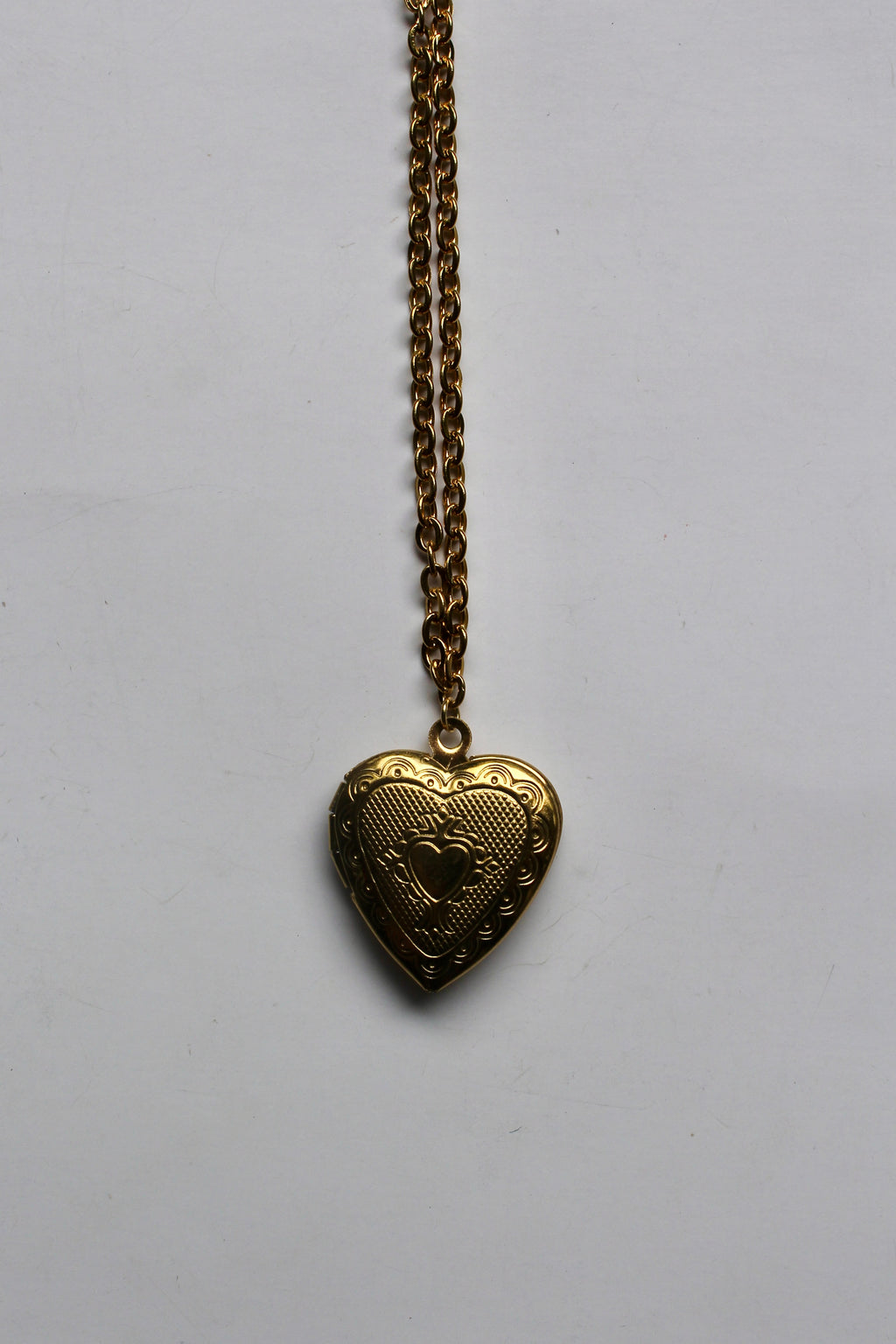 GOLDEN STAINLESS OPENABLE PENDANTS