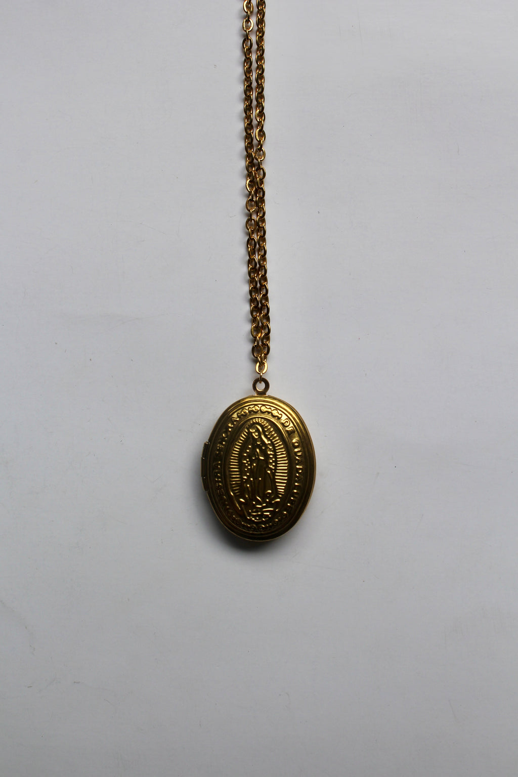 GOLDEN STAINLESS OPENABLE PENDANTS