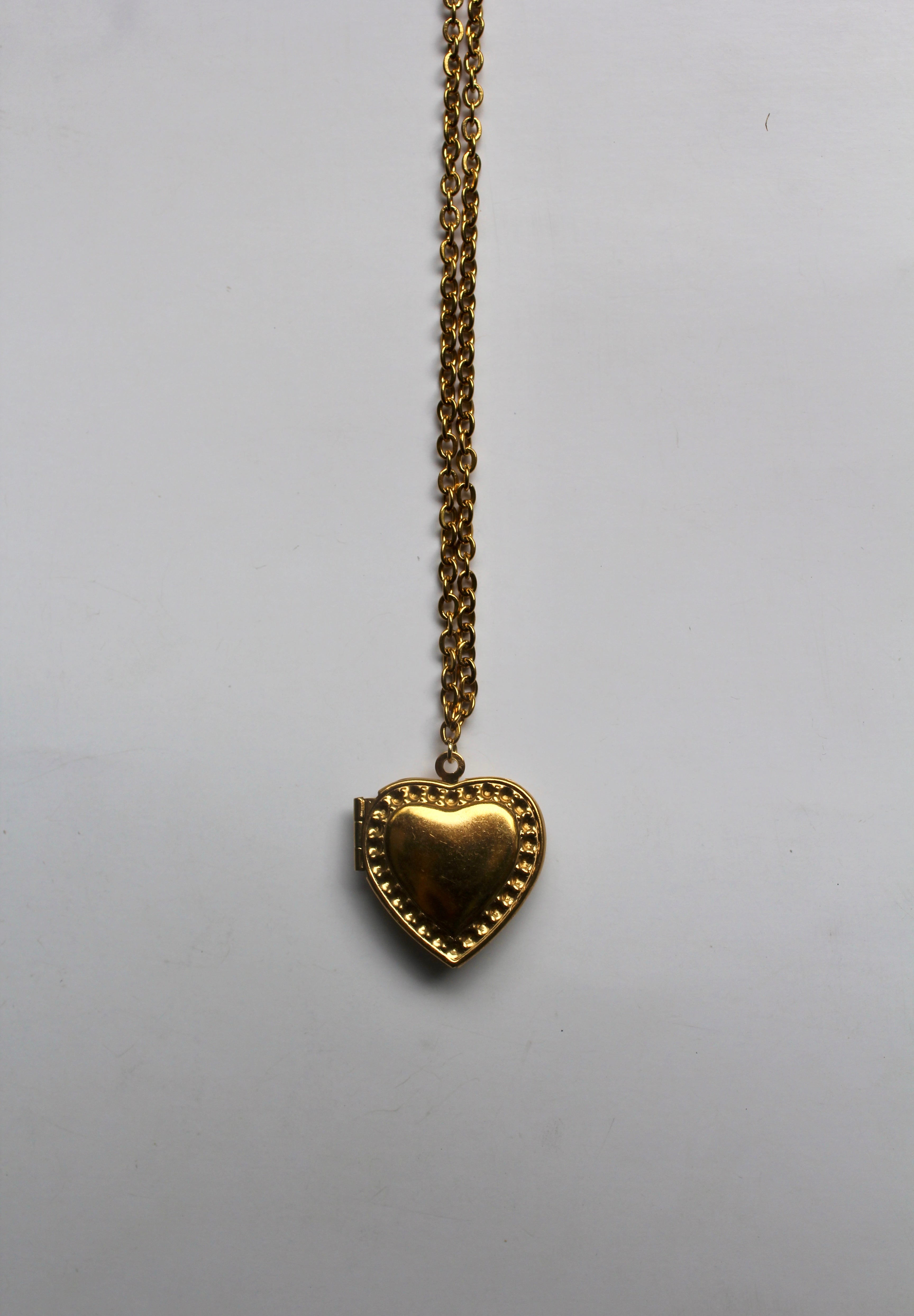 GOLDEN STAINLESS OPENABLE PENDANTS