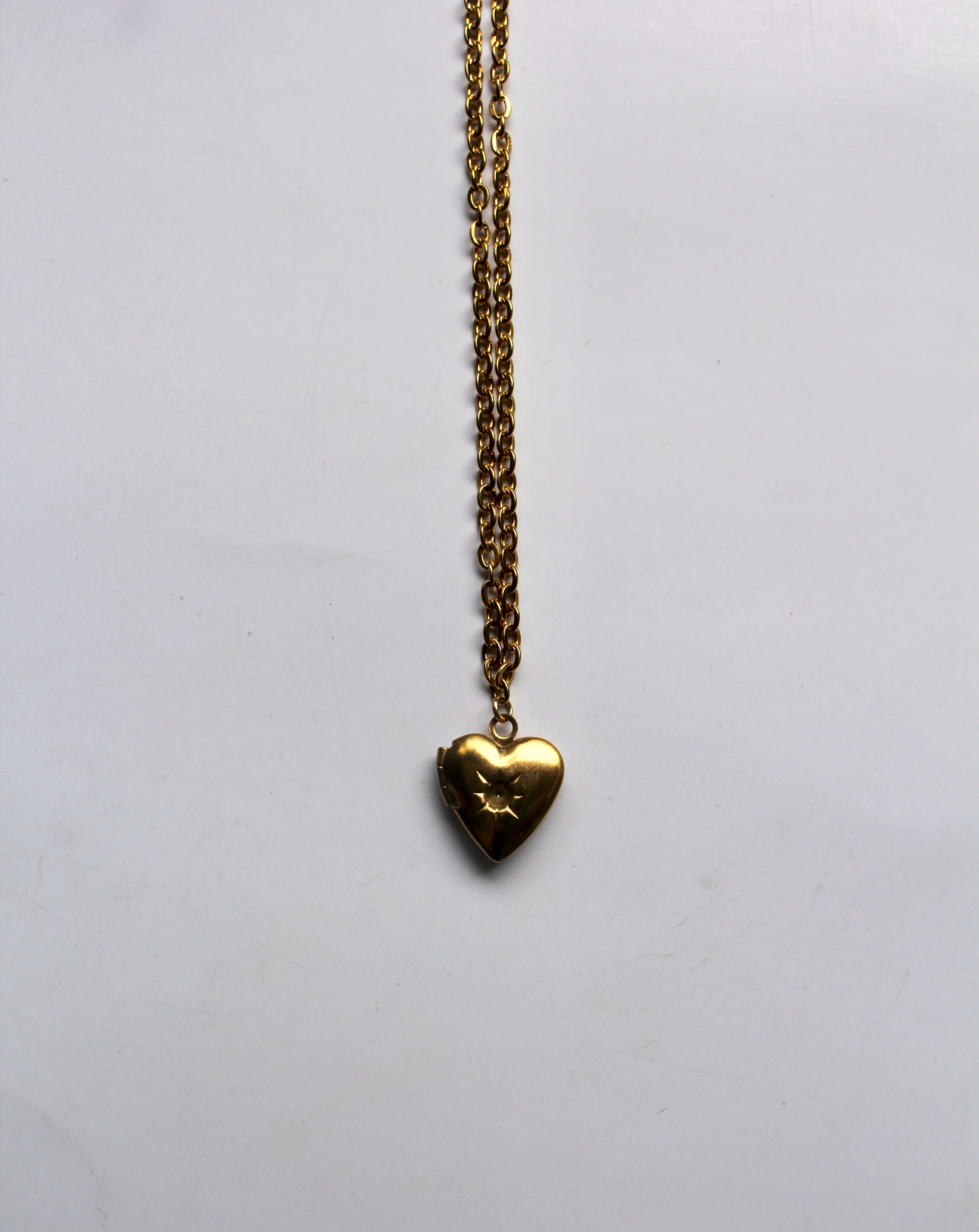 GOLDEN STAINLESS OPENABLE PENDANTS
