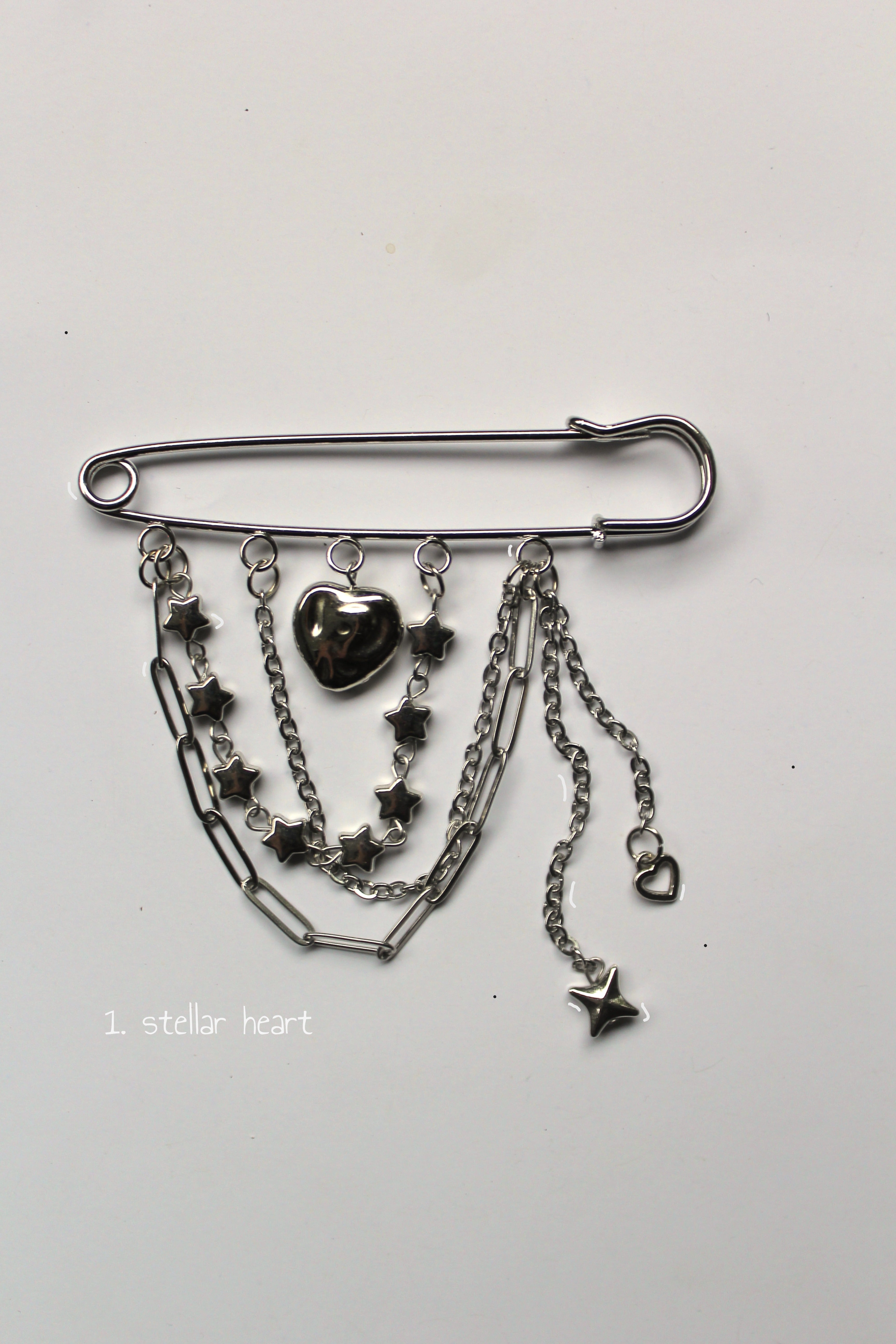Stellar heart pin
