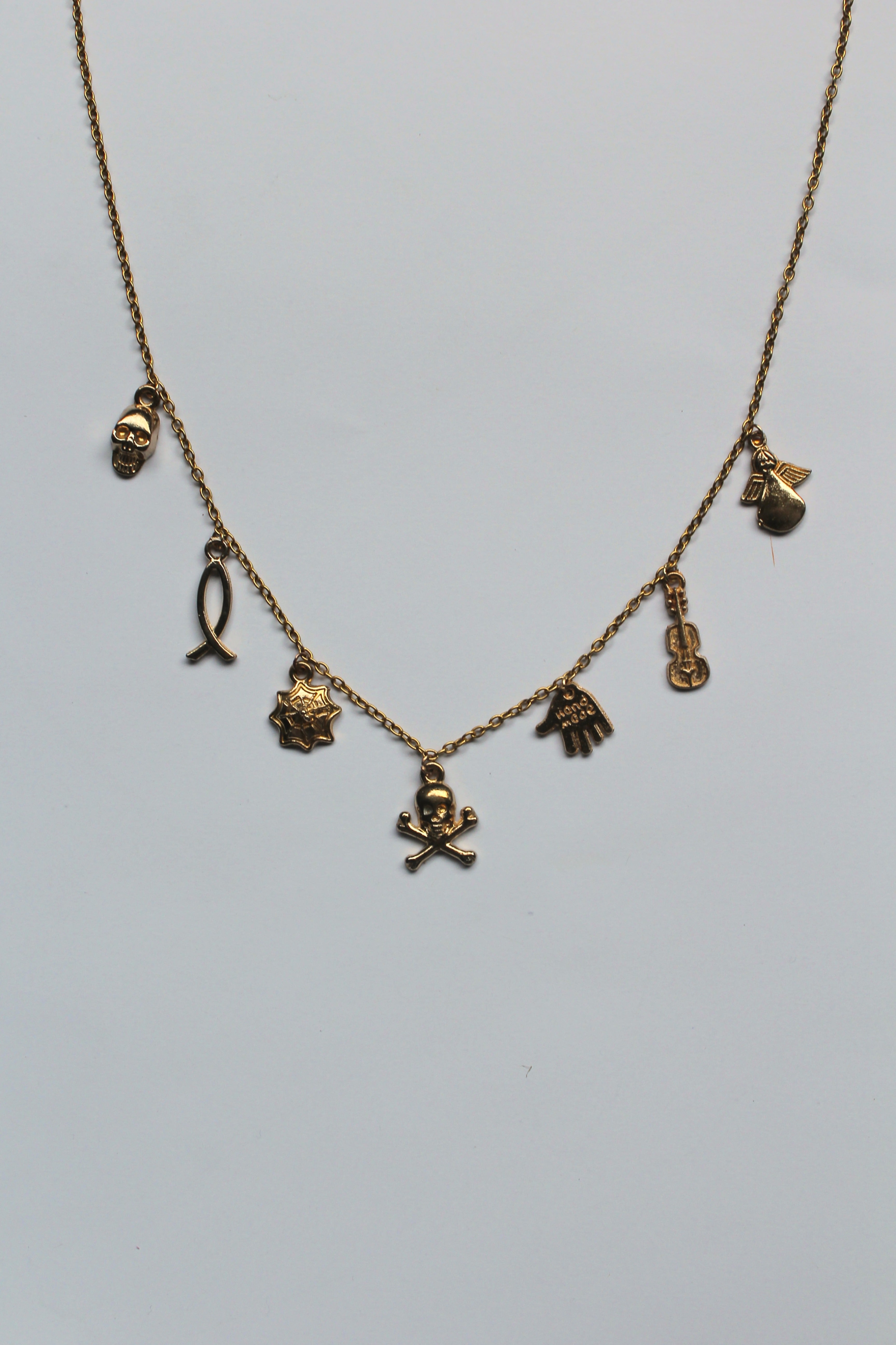 Charm necklace golden