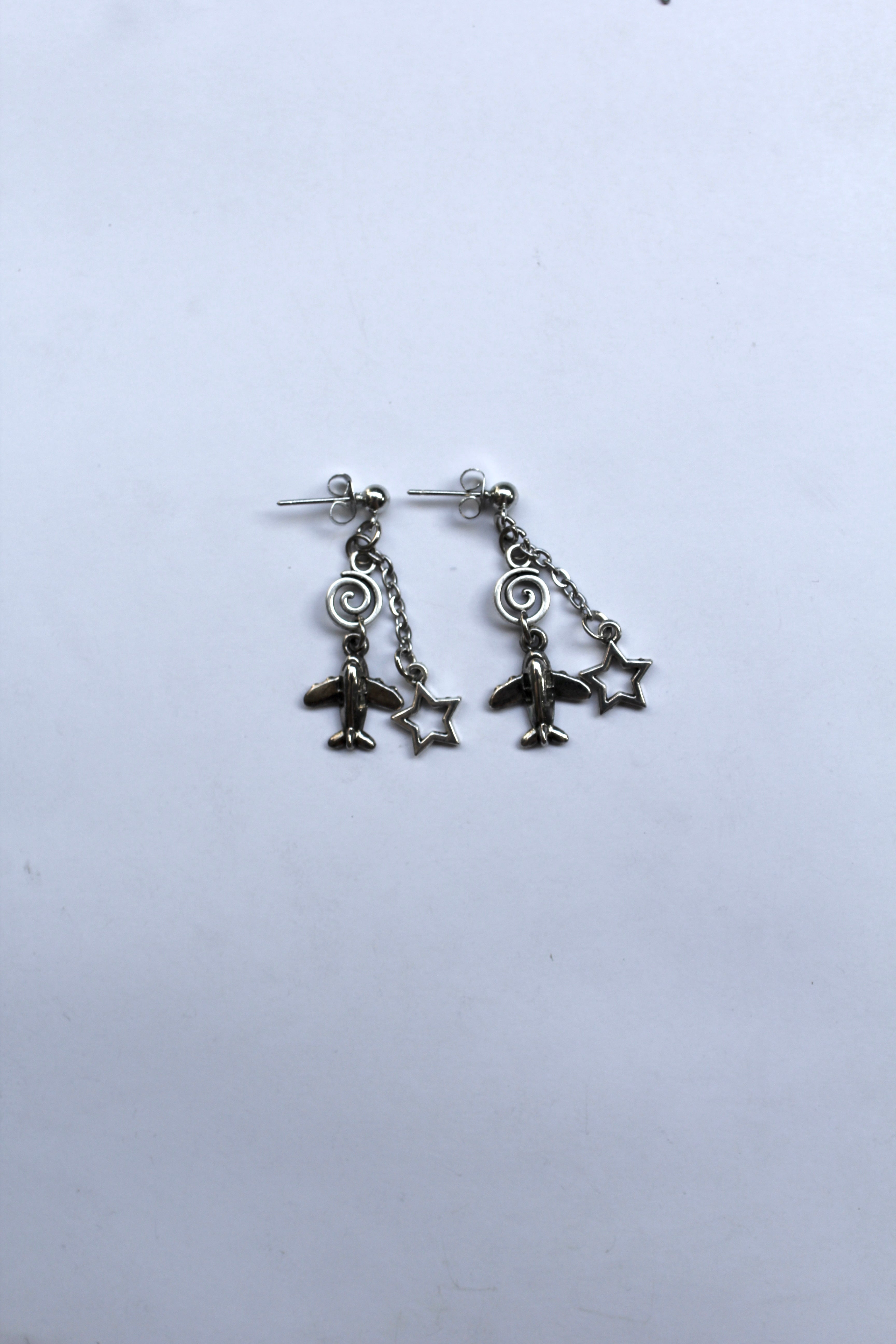 Dangling earings