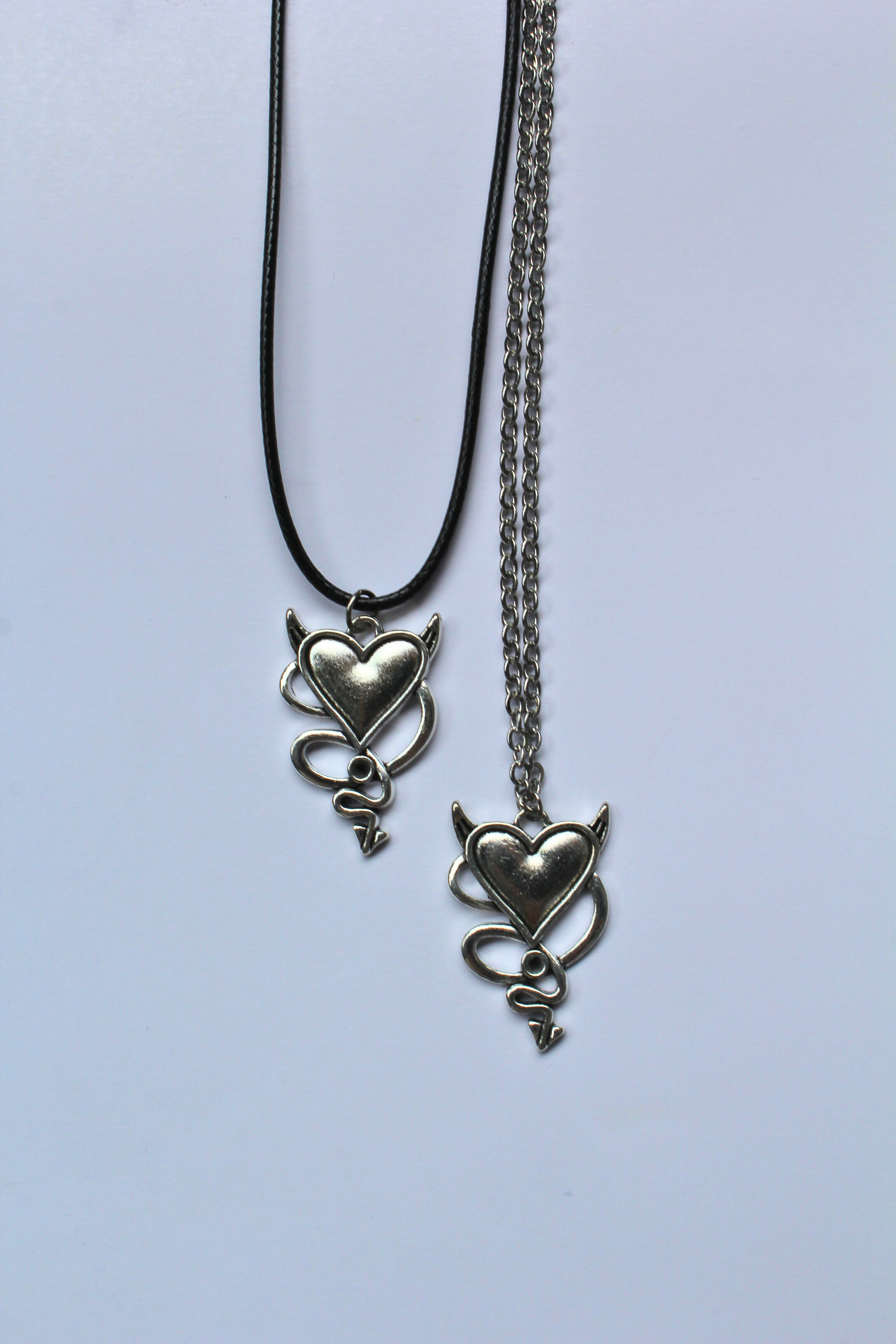 Pendants/chains