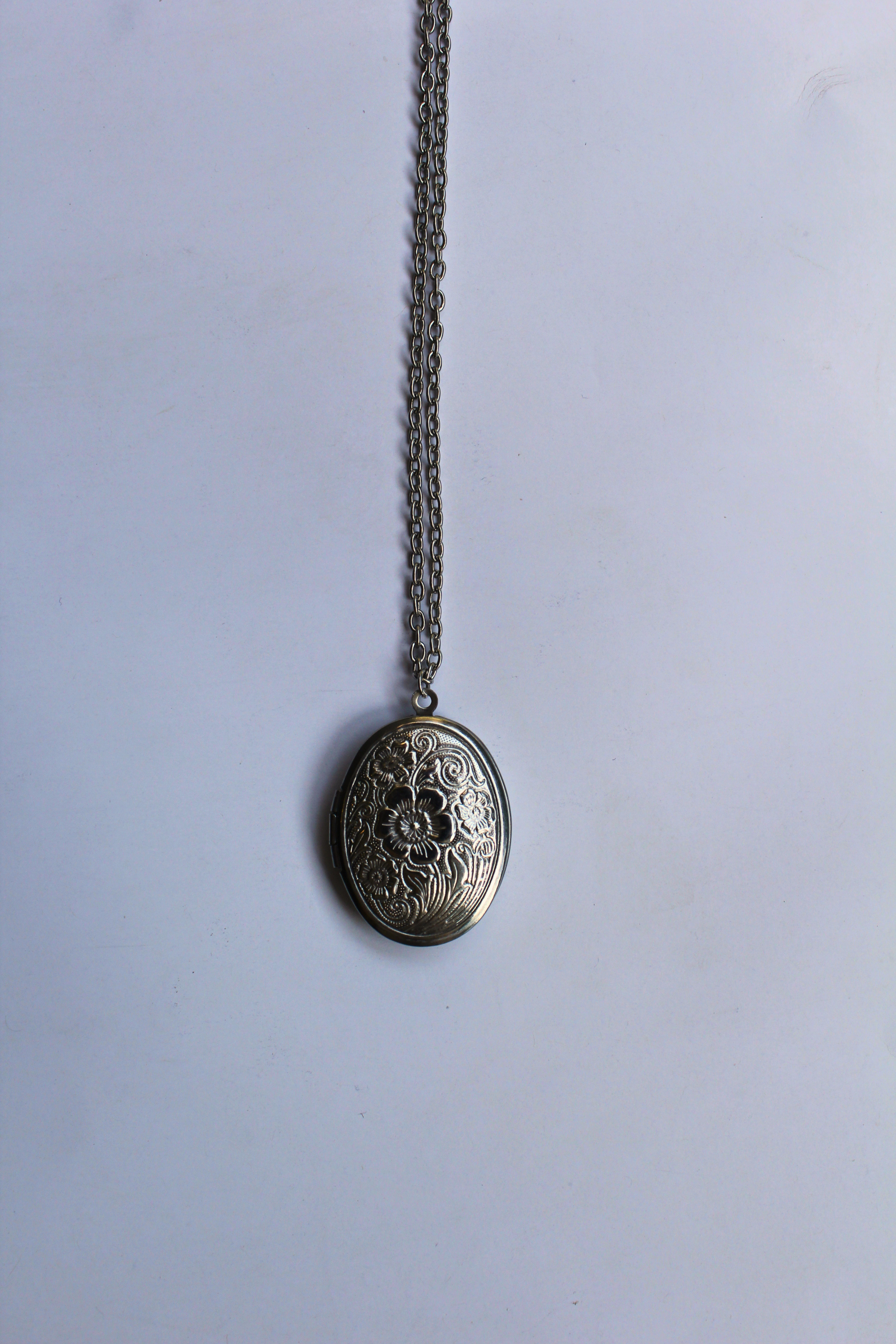 Openable pendants