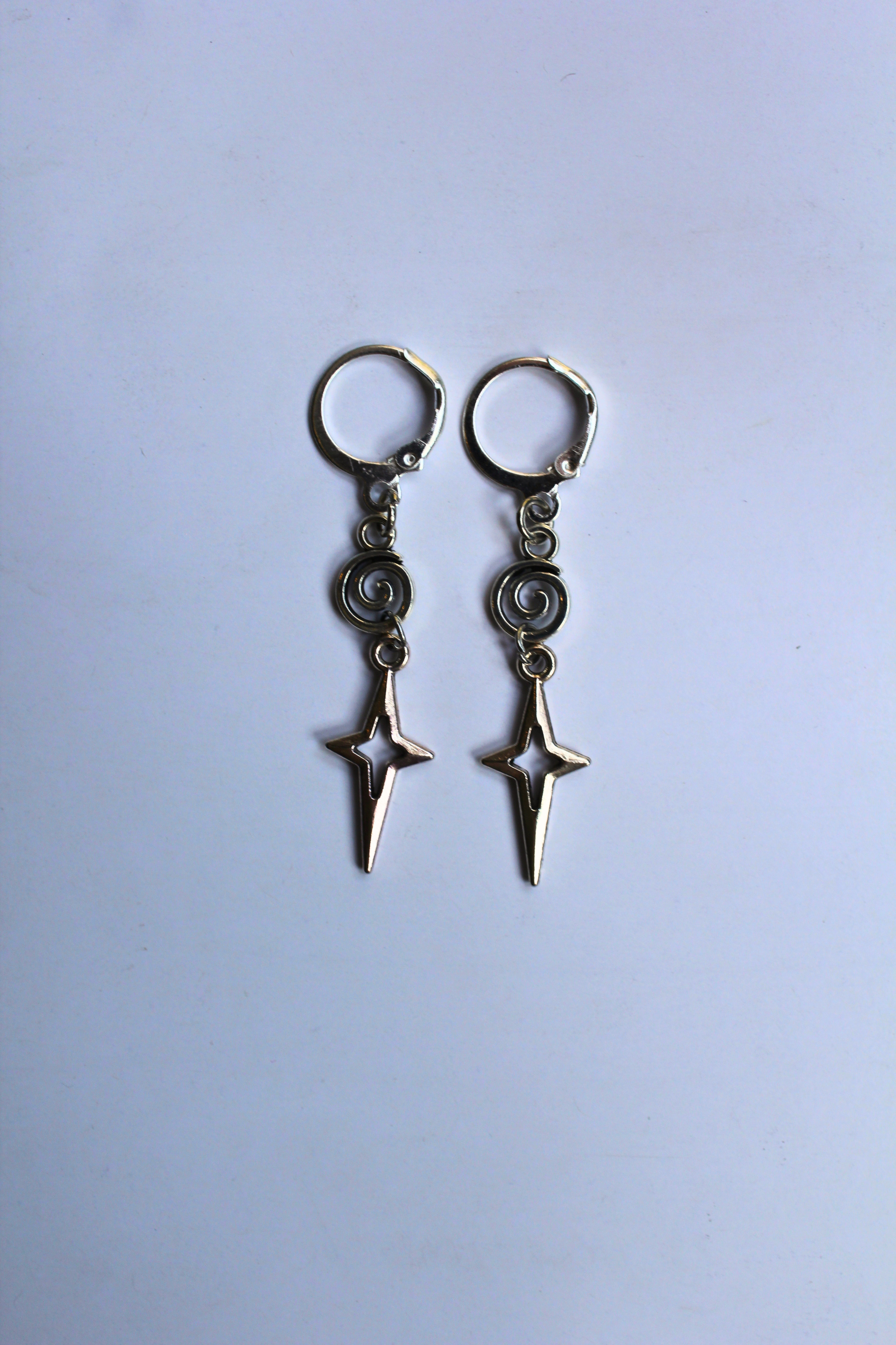 Huggy earings